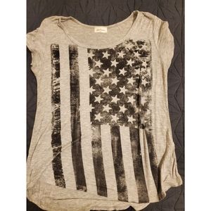 American Flag tshirt , size medium